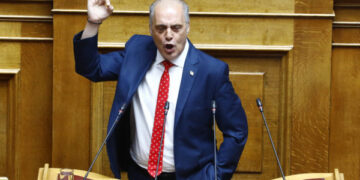 Βελόπουλος: Επικίνδυνος για τη χώρα ο Μητσοτάκης