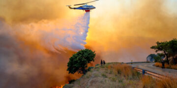 Νέο μήνυμα από το 112 για εκκένωση της περιοχής Άγιος Μάρκος Βροντάδου