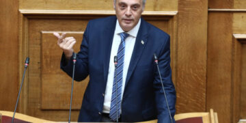 Βελόπουλος: Η ΝΔ αντί να κάνει τη χώρα μας γέφυρα διευθέτησης, ενεπλάκη στην κρίση στη Μ. Ανατολή