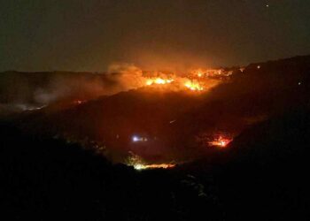 Φωτιά στην Χίο: Μαίνεται για τέταρτη ημέρα