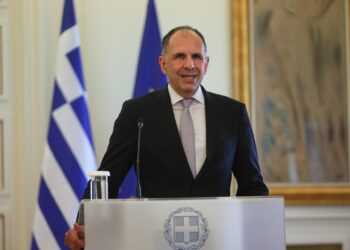 Τηλεφωνική επικοινωνία Γεραπετρίτη με τον Ιρακινό ομόλογό του για τις εξελίξεις στη Μέση Ανατολή