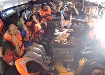 Ο στρατός κατέλαβε το πλοίο Madleen που κατευθυνόταν προς τη Γάζα