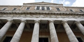 Διαφθορά θα έχουμε όσο το κράτος είναι μεγάλο