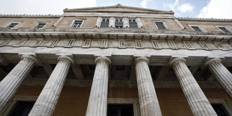 Διαφθορά θα έχουμε όσο το κράτος είναι μεγάλο