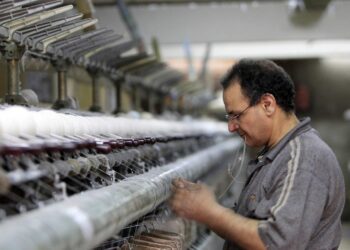 Ελληνική μεταποίηση: Άνοδος παραγωγής και νέων παραγγελιών τον Μάιο