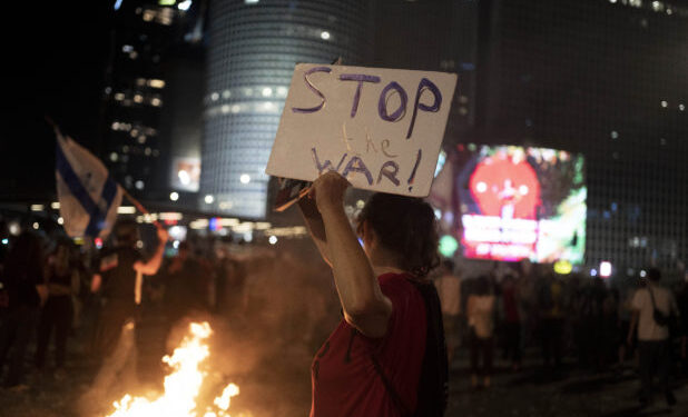 Μεγάλη διαδήλωση με αίτημα την απελευθέρωση των ομήρων και την κατάπαυση του πυρός έπειτα από 20 μήνες πολέμου