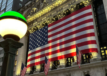 Ο πρόεδρος της Fed δήλωσε ότι υπάρχουν 50% πιθανότητες οι δασμοί του Ντόναλντ Τραμπ να οδηγήσουν σε μια διαρκή έκρηξη πληθωρισμού