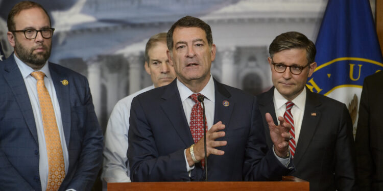 Αποχωρεί από το Κογκρέσο ο Ρεπουμπλικάνος βουλευτής, Μαρκ Γκριν, μετά την ψήφιση του φορολογικού νομοσχεδίου