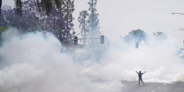 Έτοιμο να κινητοποιήσει πεζοναύτες το Πεντάγωνο «εάν η βία συνεχιστεί» προειδοποιεί ο Πιτ Χέγκσεθ