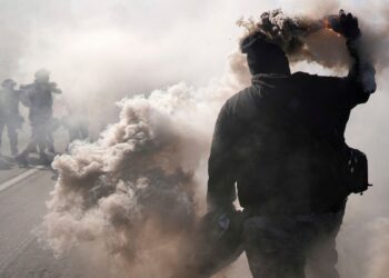 Κλιμακώνονται οι διαδηλώσεις μετά την ανάπτυξη της Εθνοφρουράς από τον Τραμπ