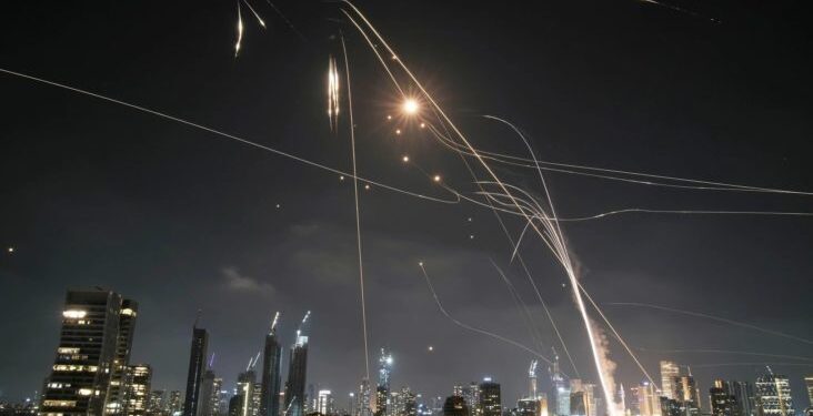 Ο εναέριος χώρος θα μείνει κλειστός μέχρι και το Σάββατο