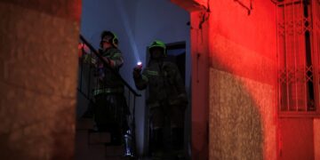 Νέα ομοβροντία πυραύλων του Ιράν εναντίον του Ισραήλ