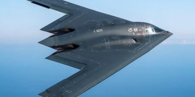 Μετακινούν στο νησί Γκουάμ βομβαρδιστικά που μπορούν να μεταφέρουν την βόμβα «bunker buster»