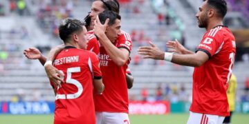 Εύκολη επικράτηση της Μπενφίκα με 6-0 επί της Όκλαντ Σίτι με πρωταγωνιστή τον Βαγγέλη Παυλίδη