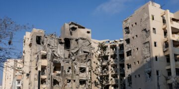 Στους 4 οι νεκροί από πυραυλική επίθεση του Ιράν στην Μπερ Σεβά