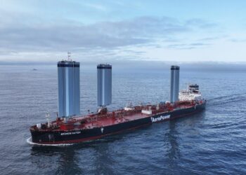 Η Πειραιώς χρηματοδοτεί το πρώτο δεξαμενόπλοιο τύπου LR2 στον κόσμο με αιολική ενέργεια