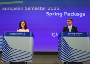 Κομισιόν: Εντός στόχων η Ελλάδα