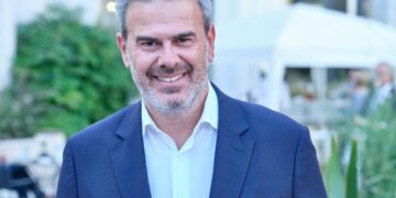Συναντήσεις του Δημήτρη Φραγκάκη με τοπικούς φορείς των νησιών του Αργοσαρωνικού