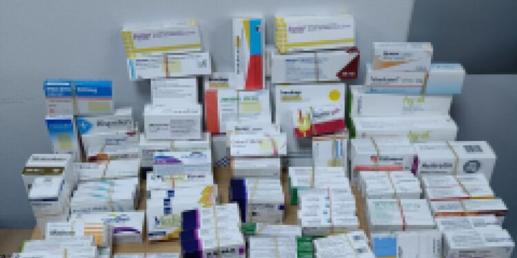 Σύλληψη φαρμακοποιού για παράνομα ναρκωτικά φαρμακευτικά σκευάσματα και φάρμακα