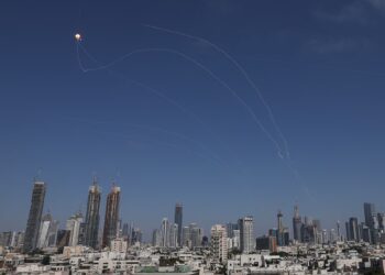 Ισραήλ-Ιράν: Ένας πόλεμος με άγνωστη έκβαση