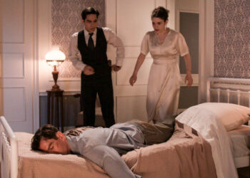 Η Αλίκη βρίσκει τον Πέτρο αιμόφυρτο χωρίς τις αισθήσεις του