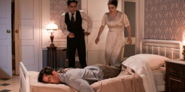 Η Αλίκη βρίσκει τον Πέτρο αιμόφυρτο χωρίς τις αισθήσεις του