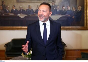 Να μετατραπεί το ευρώ σε αποθεματικό νόμισμα