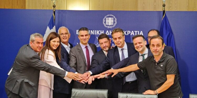 «Έπεσαν» οι υπογραφές στη σύμβαση για ενεργειακή αναβάθμιση