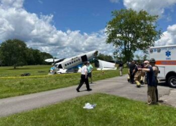 Αεροσκάφος με 20 επιβάτες συνετρίβη στην πολιτεία Τενεσί