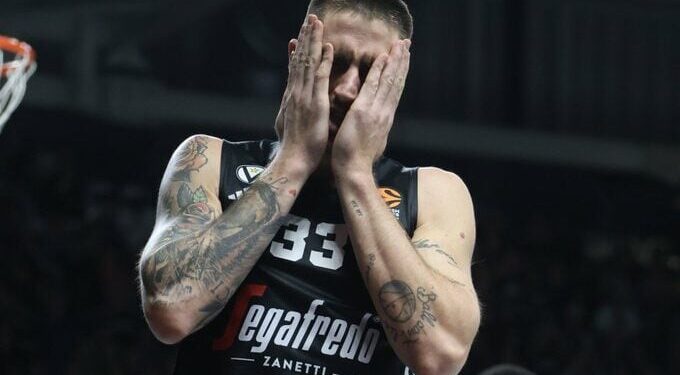 Ο Πολονάρα πάσχει από λευχαιμία