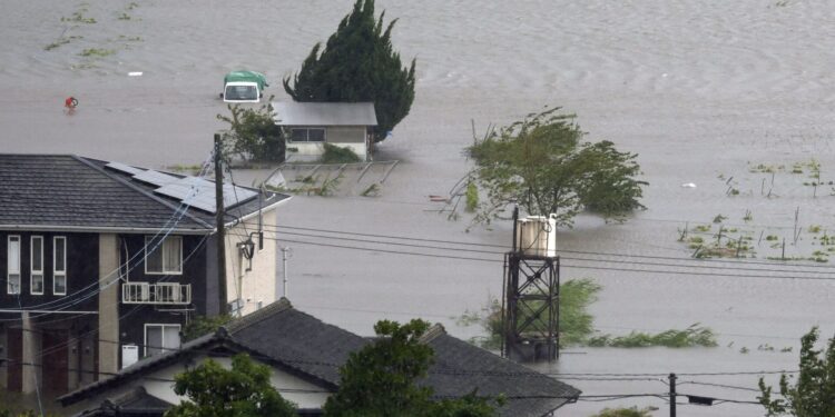 Όταν ο «στρατηγός» των τυφώνων δεν γνωρίζει ότι υπάρχει περίοδος τυφώνων…