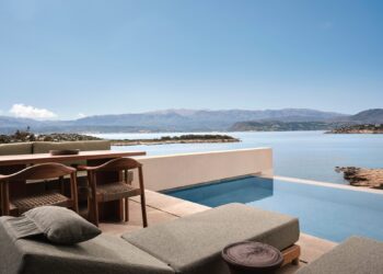 Η Κρήτη υποδέχεται το πρώτο παραθαλάσσιο resort του brand στη Μεσόγειο