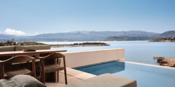Η Κρήτη υποδέχεται το πρώτο παραθαλάσσιο resort του brand στη Μεσόγειο
