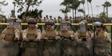 Εύθραυστη ηρεμία εν αναμονή των πεζοναυτών