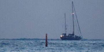 Madleen: Στο αεροδρόμιο οι ακτιβιστές του ιστιοφόρου