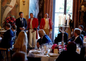 O «αρχι-κόλακας» του ΝΑΤΟ