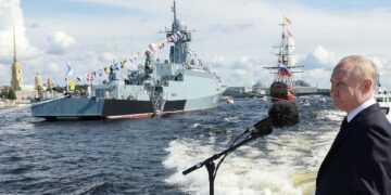 Ο Πούτιν ενέκρινε τη νέα στρατηγική του Πολεμικού Ναυτικού της Ρωσίας