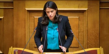 «Από τους 660.000 Έλληνες που έφυγαν στο εξωτερικό, επέστρεψαν οι 423.000»