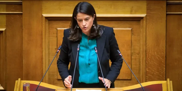 «Από τους 660.000 Έλληνες που έφυγαν στο εξωτερικό, επέστρεψαν οι 423.000»