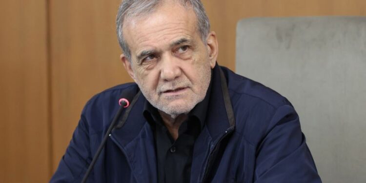 Ο Πρόεδρος Πεζεσκιάν δηλώνει ότι η χώρα του θα σεβαστεί την κατάπαυση του πυρός αν το Ισραήλ κάνει το ίδιο