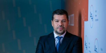 Το νέο στοίχημα στις τηλεπικοινωνίες και τα μερίσματα του 1 δισ. ευρώ