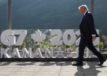 Τραμπ: Επιστρέφει εσπευσμένα από την G7
