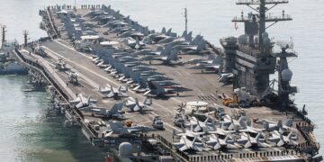 Το αεροπλανοφόρο «USS Nimitz» αποχώρησε «εκτάκτως» από τον Ειρηνικό με κατεύθυνση τη Μέση Ανατολή