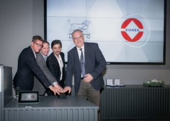 7 εκατ. φιαλίδια ηπαρίνες θα παράγει ετησίως η νέα γραμμή παραγωγής