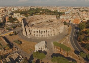 Όταν οι Θεοί σίγησαν – Αρχαίες αυτοκρατορίες στα πρόθυρα της κατάρρευσης