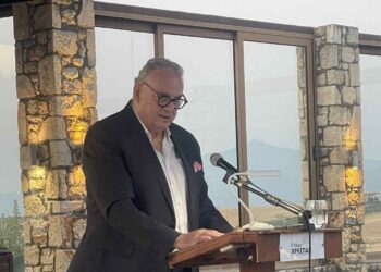 «Αναγκαίο το κράτος να δώσει ισχυρότερα κίνητρα στους πολίτες για να ασφαλιστούν»