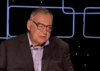 Όταν ήμουν στο ΥΠΟΙΚ, η μάνα μου έστελνε επιστολές στο γραφείο του Σημίτη κάθε φορά που δεν της άρεσε κάτι