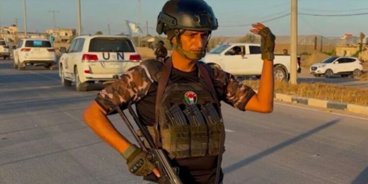 Προστάτης του λαού ή προδότης; Το πρόσωπο πίσω από τη νέα ένοπλη δύναμη που αναδύεται στη Γάζα