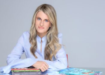 «…είναι σοφία και θαρραλέο πολύ, να αντιμετωπίζεις τον κόσμο με αγάπη…»