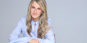 «…είναι σοφία και θαρραλέο πολύ, να αντιμετωπίζεις τον κόσμο με αγάπη…»